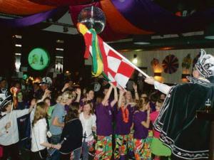Maximaal 6 biertjes voor carnavalvierders